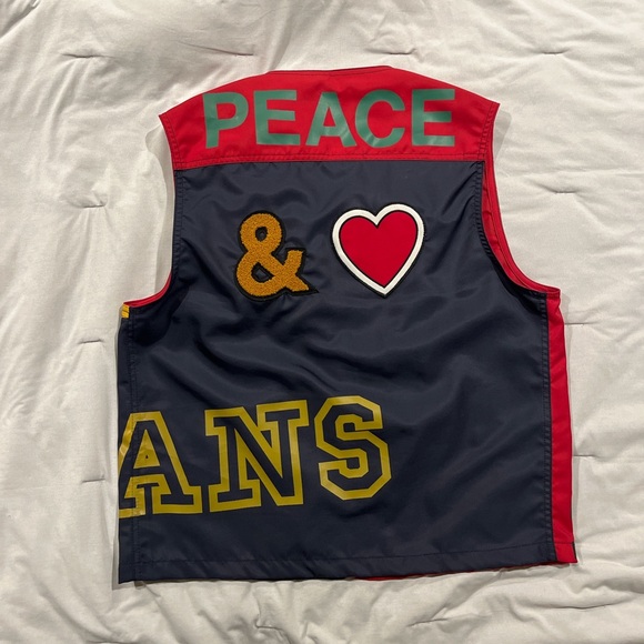 Moschino vest. Men’s size US32. Made in Italy - Picture 3 of 4